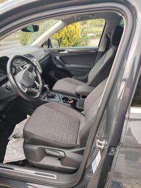 Volkswagen Tiguan - 3
