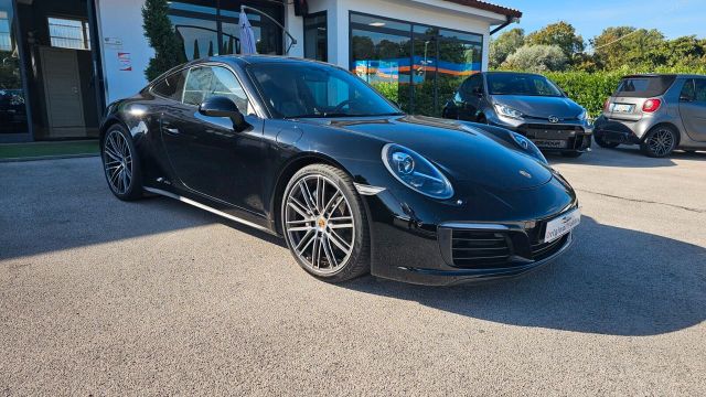 Porsche 911 3.0 Carrera 4 Coupé