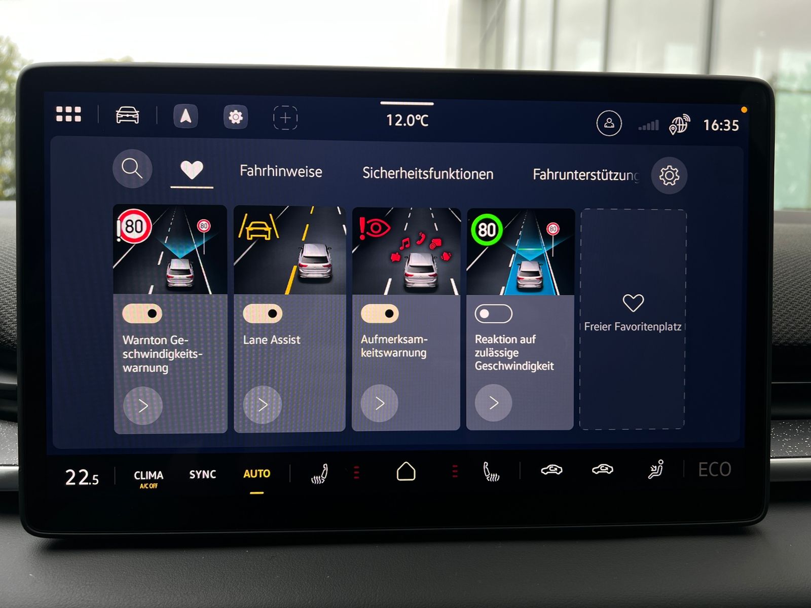 Fahrzeugabbildung Volkswagen ID.3 NEO Life 50 kWh *19" LM-Felge, Ganzjahresre