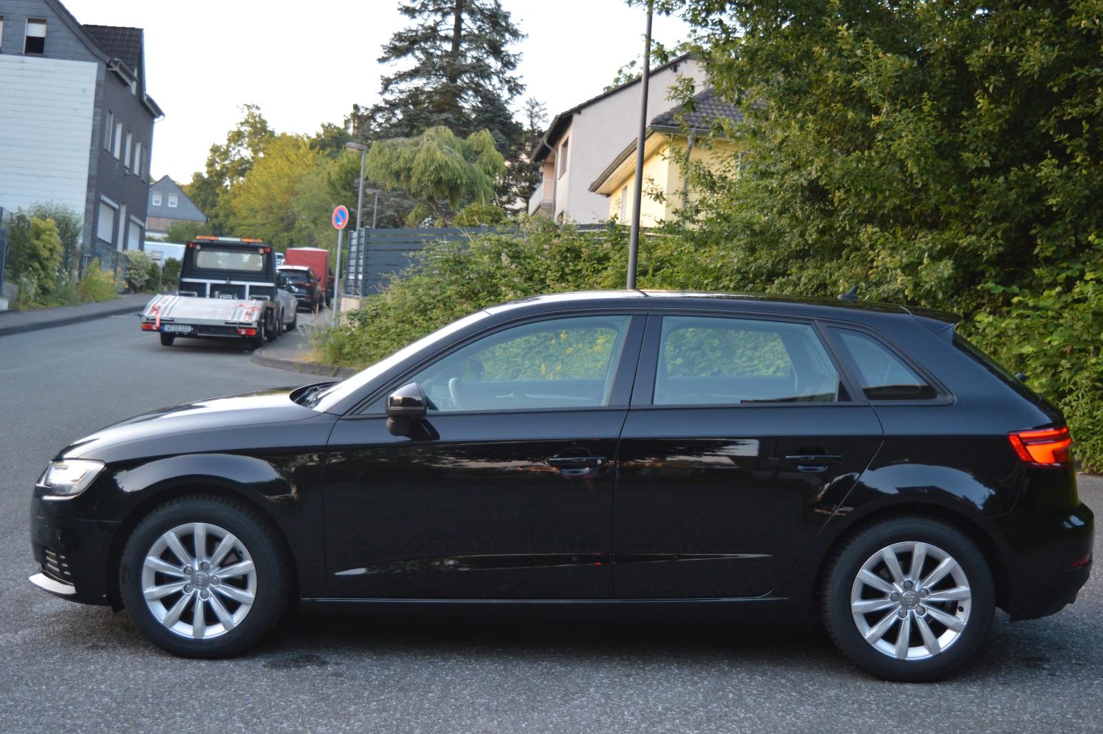 Audi A3 Sportback -NAVI-PDC-Sitzheizung-Klimaaut.-TOP