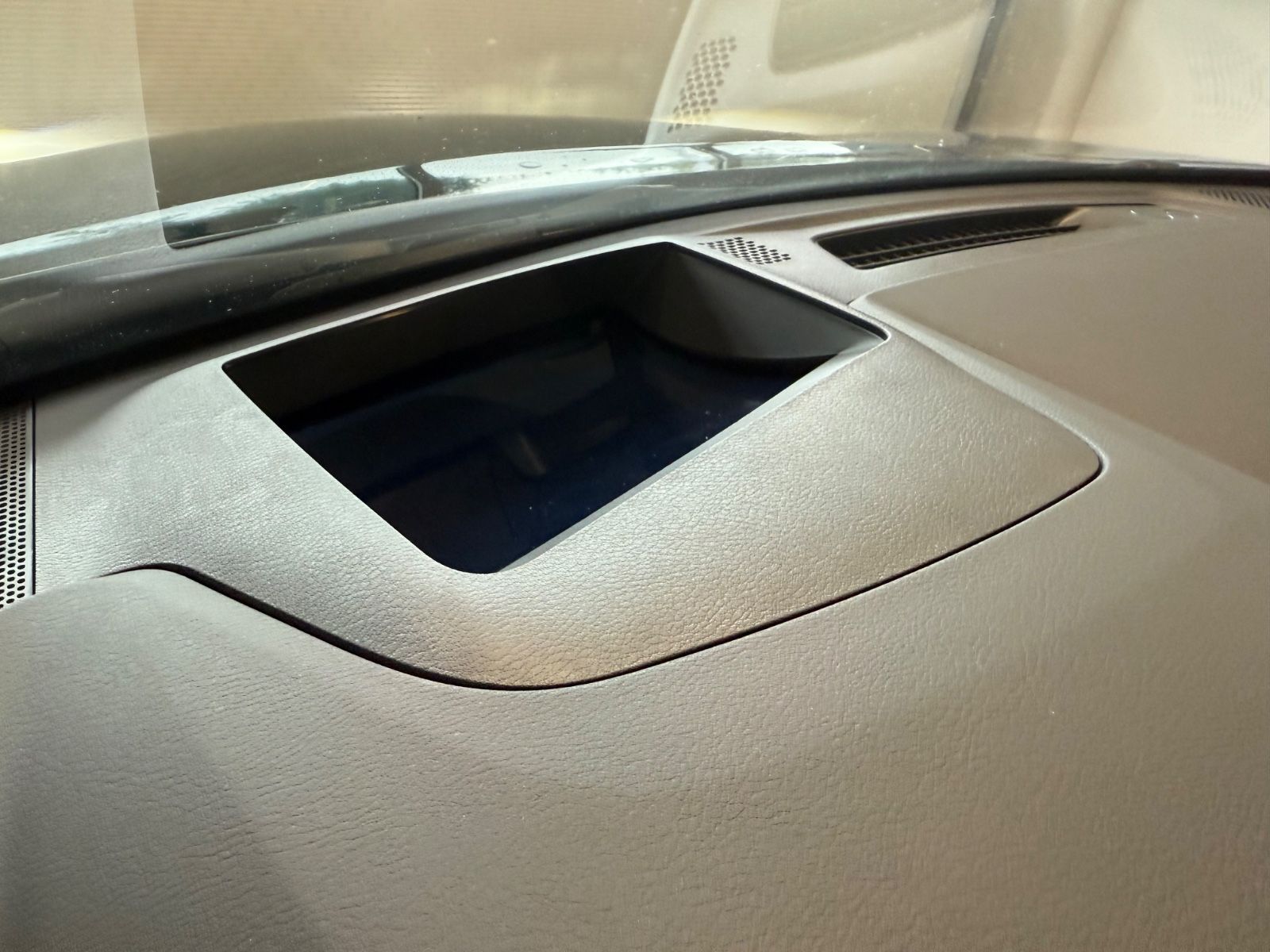 Fahrzeugabbildung Nissan Tekna e-Power 360° Kamera,  Navi