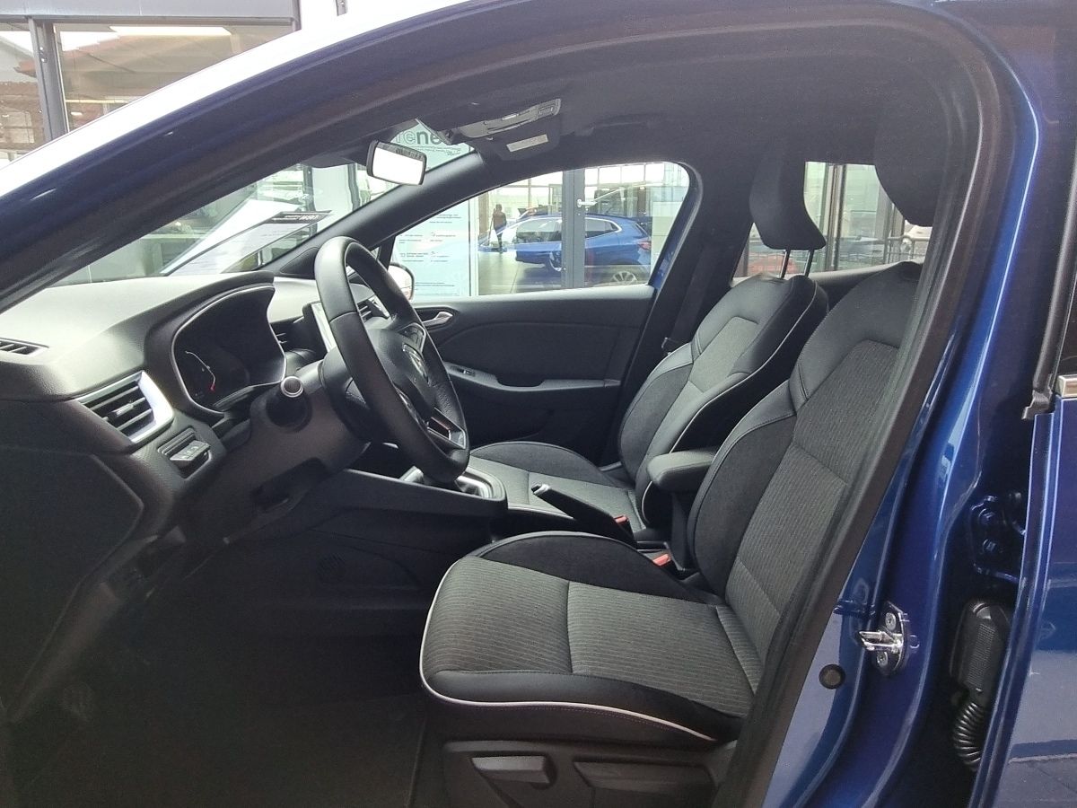 Fahrzeugabbildung Renault Clio INTENS TCe 100