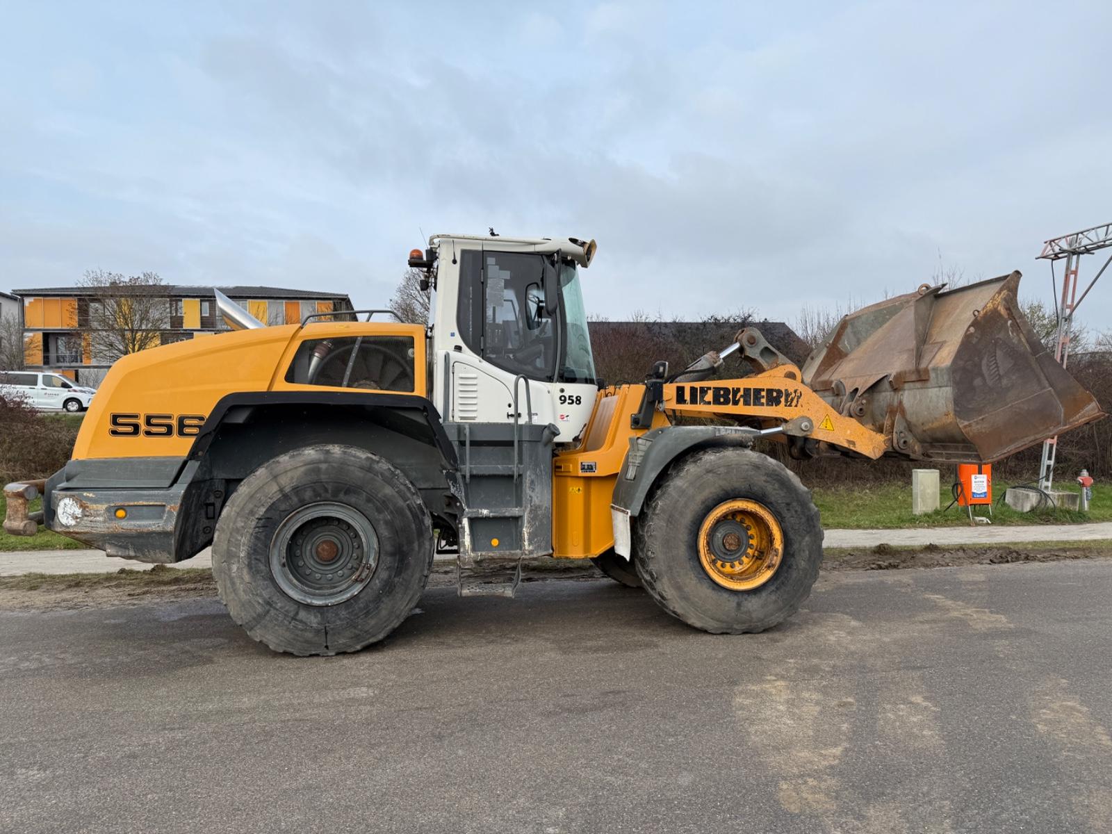 Liebherr L556,Verbolzte Schaufel,fahr u einsatzbereit
