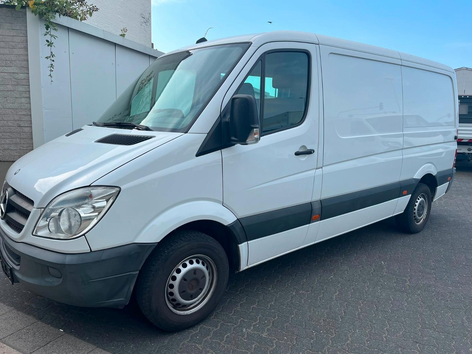 Mercedes-Benz Sprinter 211CDI*KASTEN*AHK*ZV*1.HAND