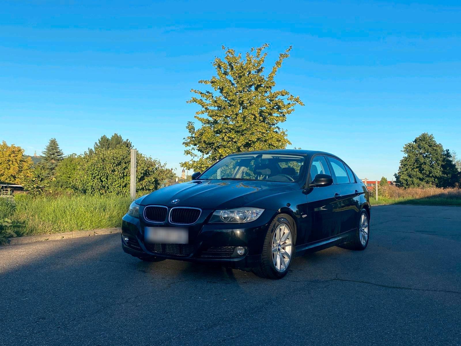 BMW 320