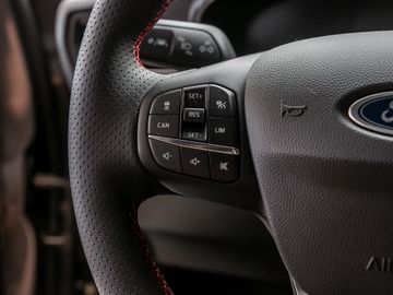 Ford Focus 1.0 ST-Line Kamera Parkautomatik Navi ACC