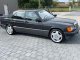 Mercedes-Benz 190 3,2 AMG - Mercedes-Benz 190: AMG