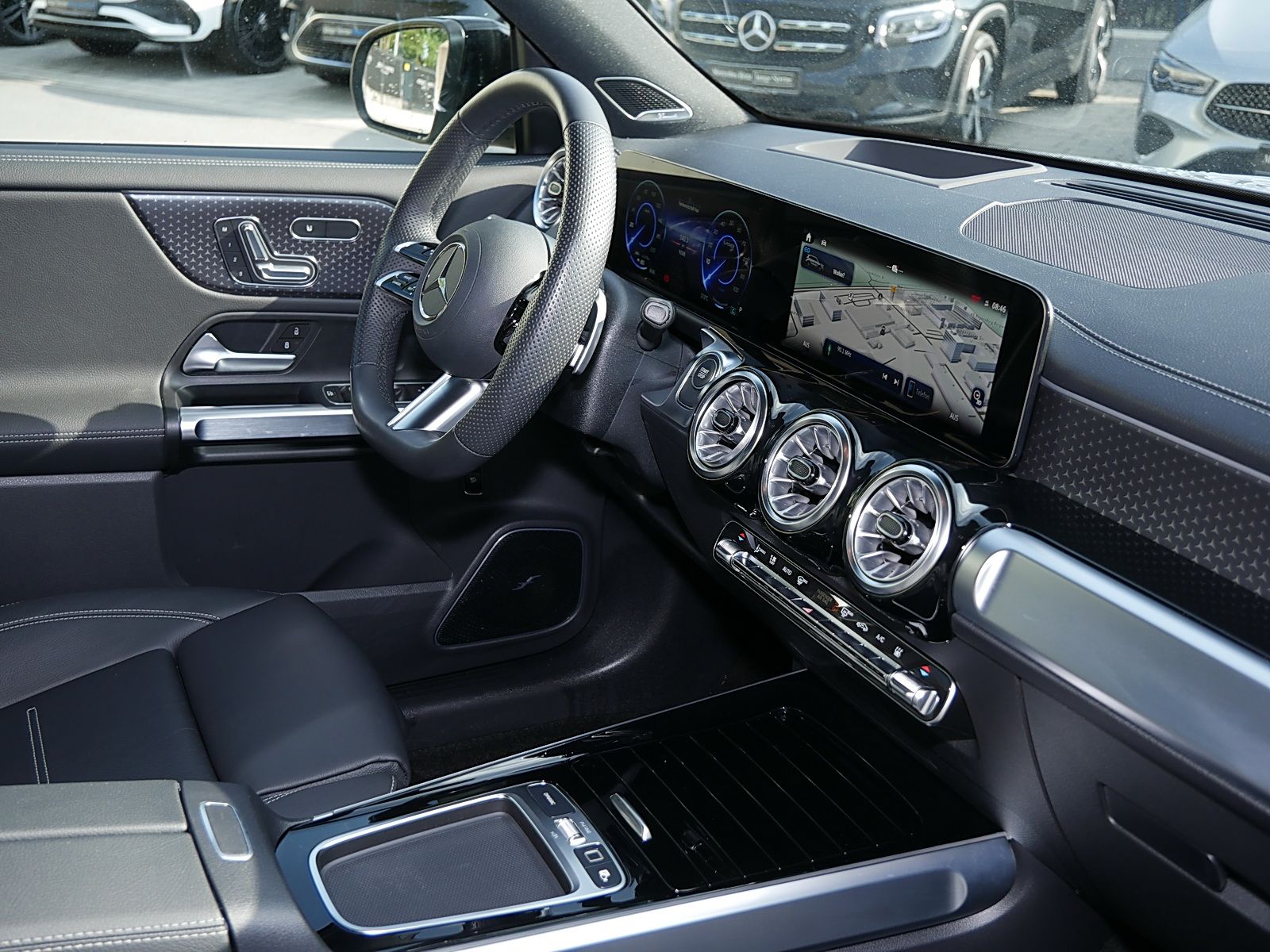 Mercedes-Benz EQB 300 4MATIC AMG Night Burmester AHK Leder 360 foto 3
