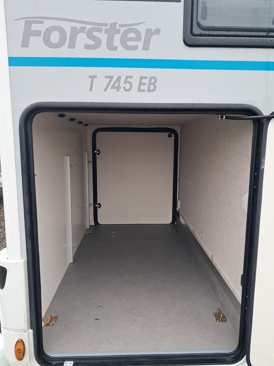 Fahrzeugabbildung Forster T F745 EB LTE,Solar,Markise,Hubbett