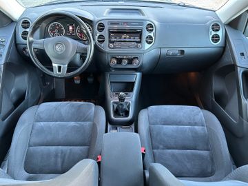 Volkswagen Tiguan - 11