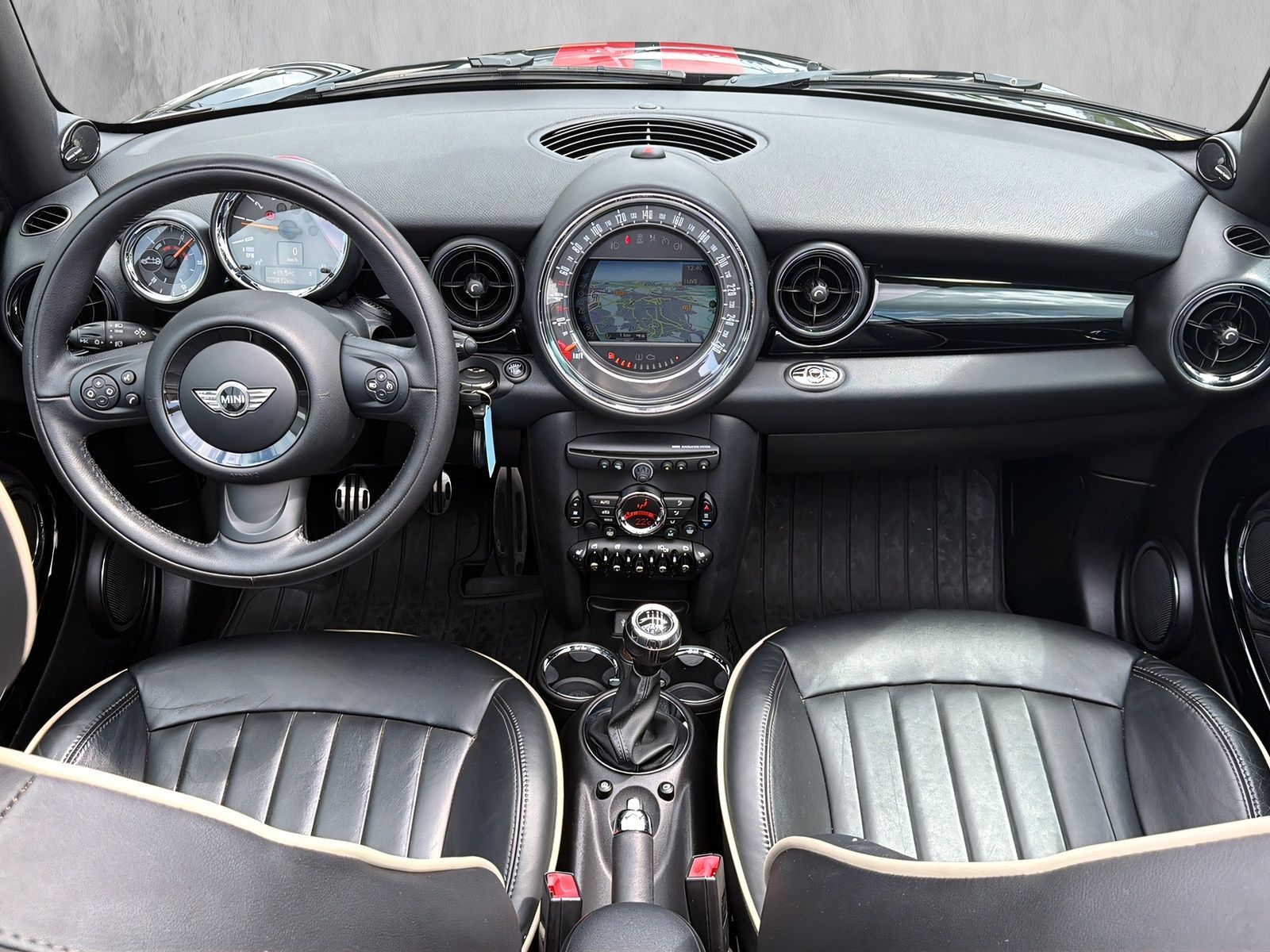 Fahrzeugabbildung MINI Cooper S Cabrio FACELIFT LEDER NAVI XENON H&K