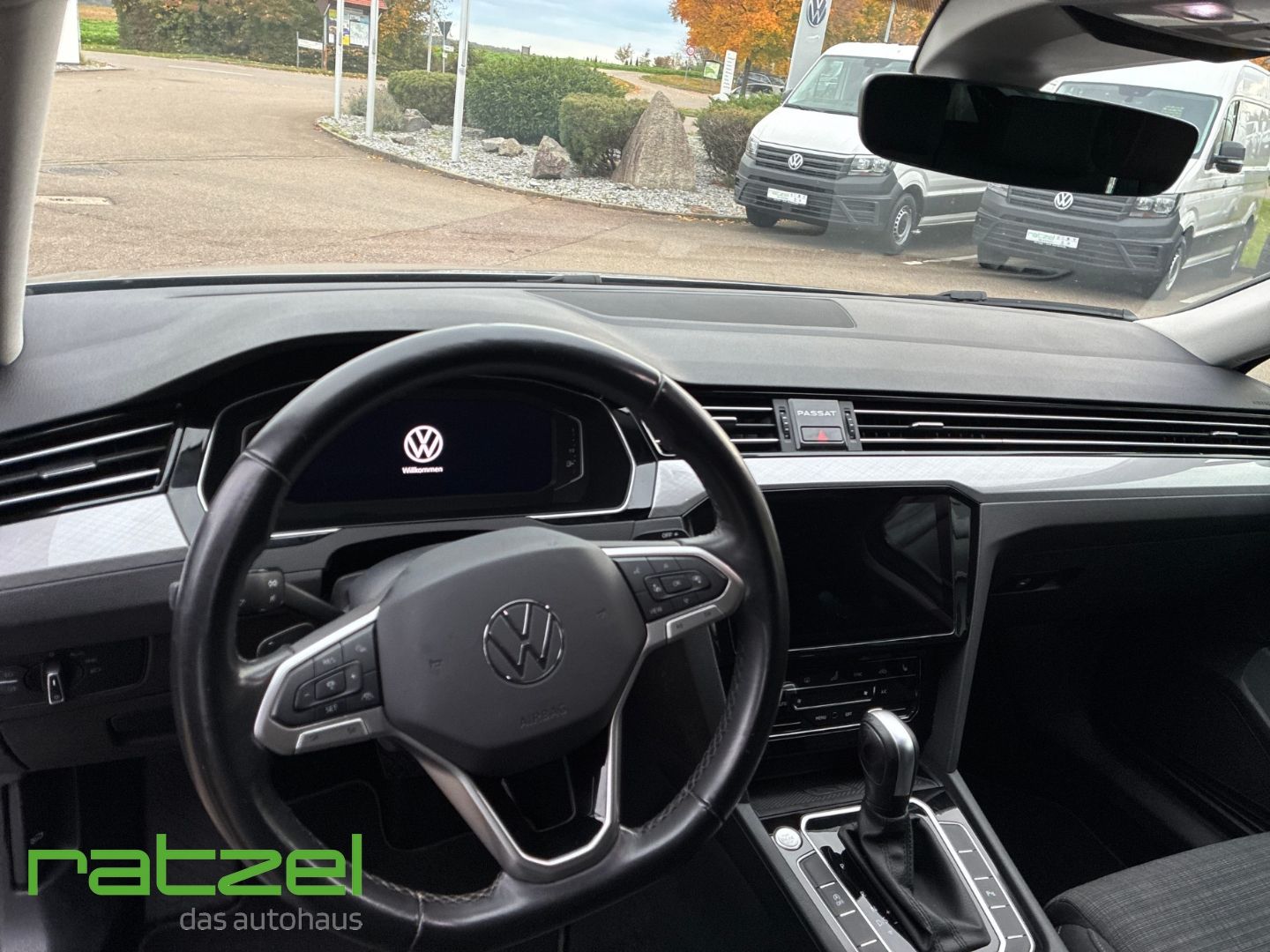 Fahrzeugabbildung Volkswagen Passat Variant 2.0 TDI DSG Business AHK-klappbar