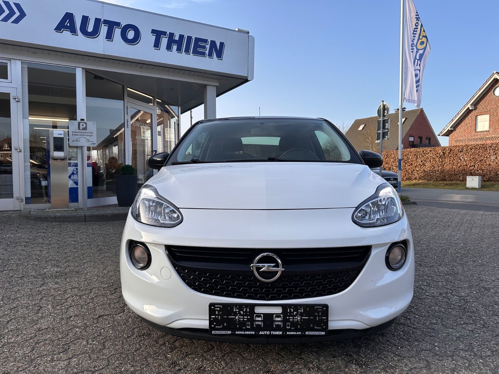 Fahrzeugabbildung Opel Adam Jam 1.4 GJR/GRA/PDC/BT/Sitzhzg/Lenkradhzg