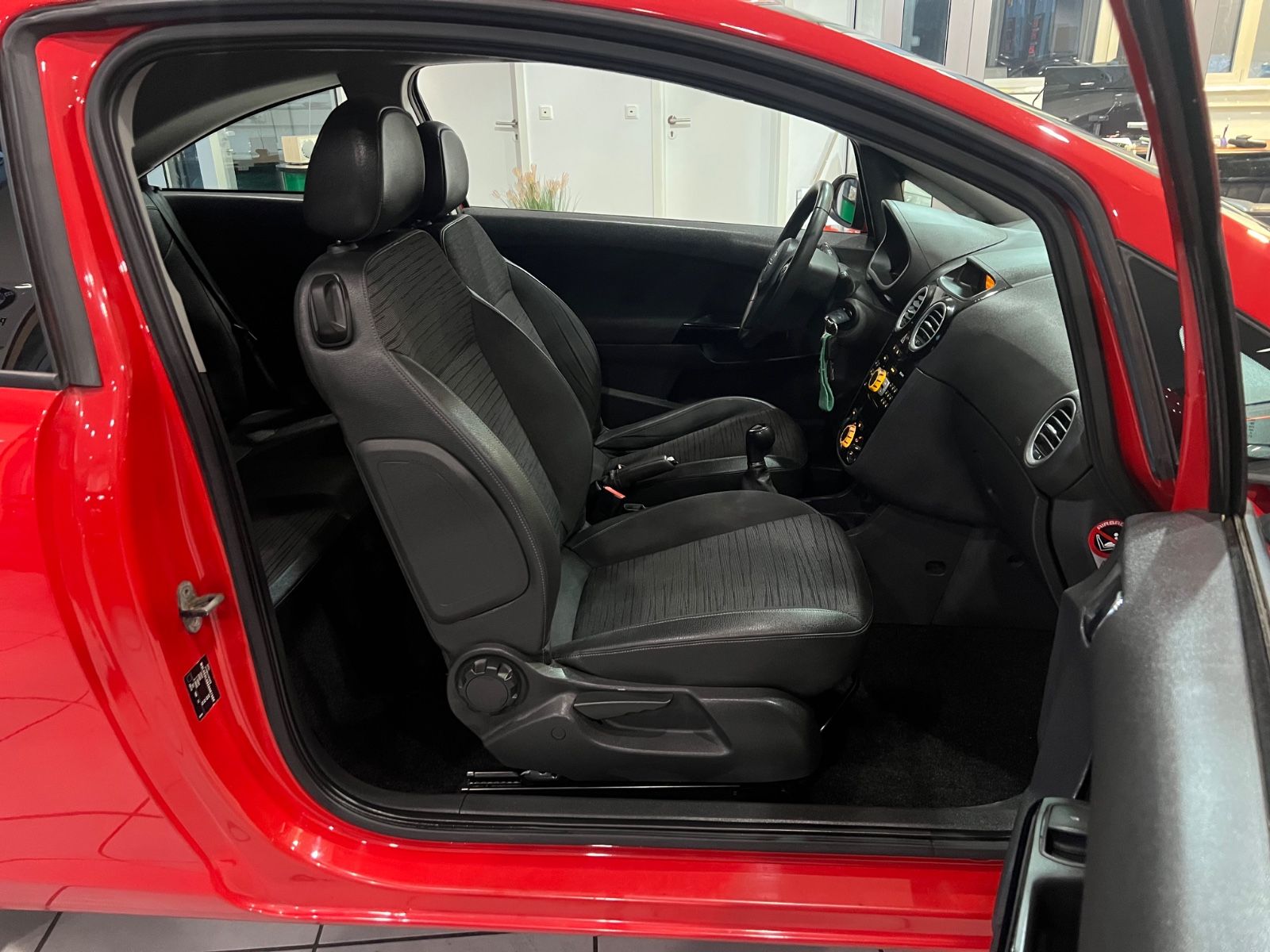 Fahrzeugabbildung Opel Corsa D Energy *1.HAND *