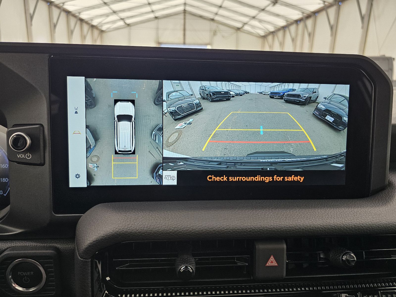 Fahrzeugabbildung Toyota Land Cruiser Premium Hybrid T1 72.000EUR! Stock!