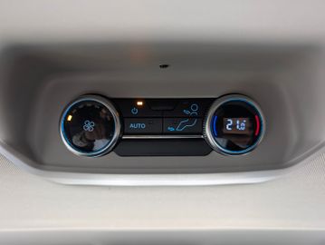 Ford Tourneo Custom Aut L1 Tit X 4WD Standheizung