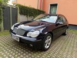 Mercedes-Benz C -Klasse Lim. C 180 Kompressor TÜV 10 2026 - gebrauchte Mercedes-Benz C 180 aus dem Jahr 2002