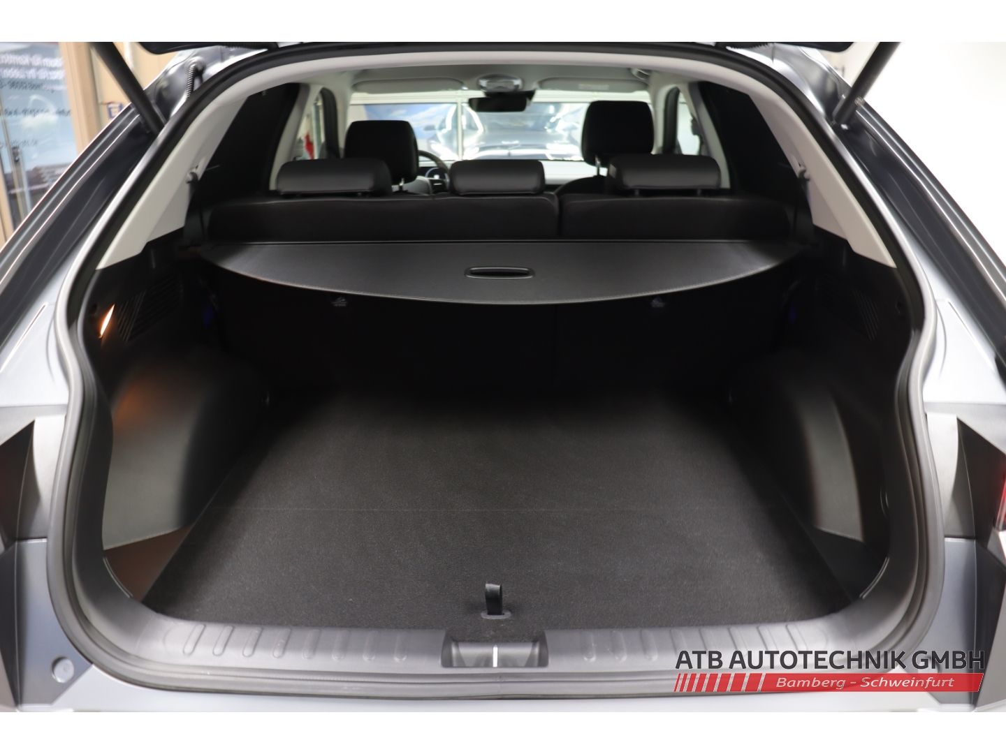 Fahrzeugabbildung Hyundai IONIQ 5 72,6 kWh UNIQ 98,2% SOH HUD El. Fondsitz