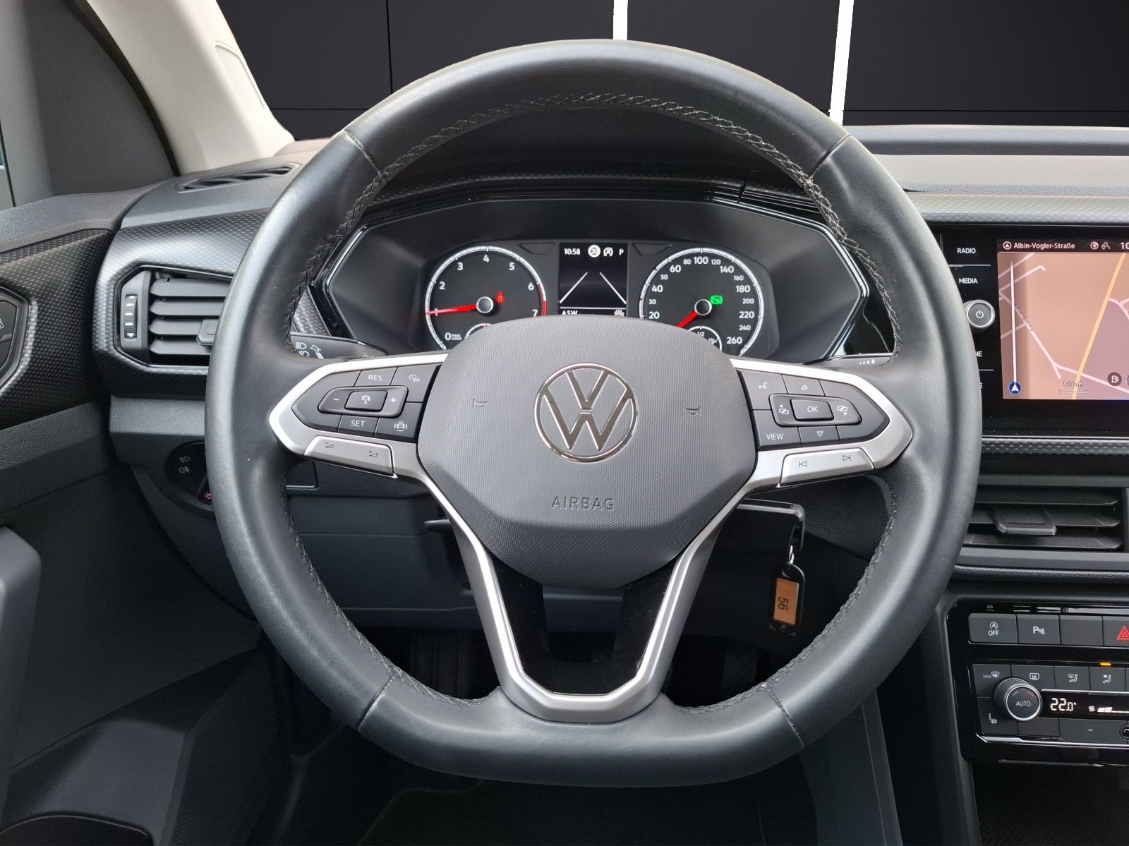 Fahrzeugabbildung Volkswagen T-Cross TSI Life DSG LED Navi Climatronic ACC PD