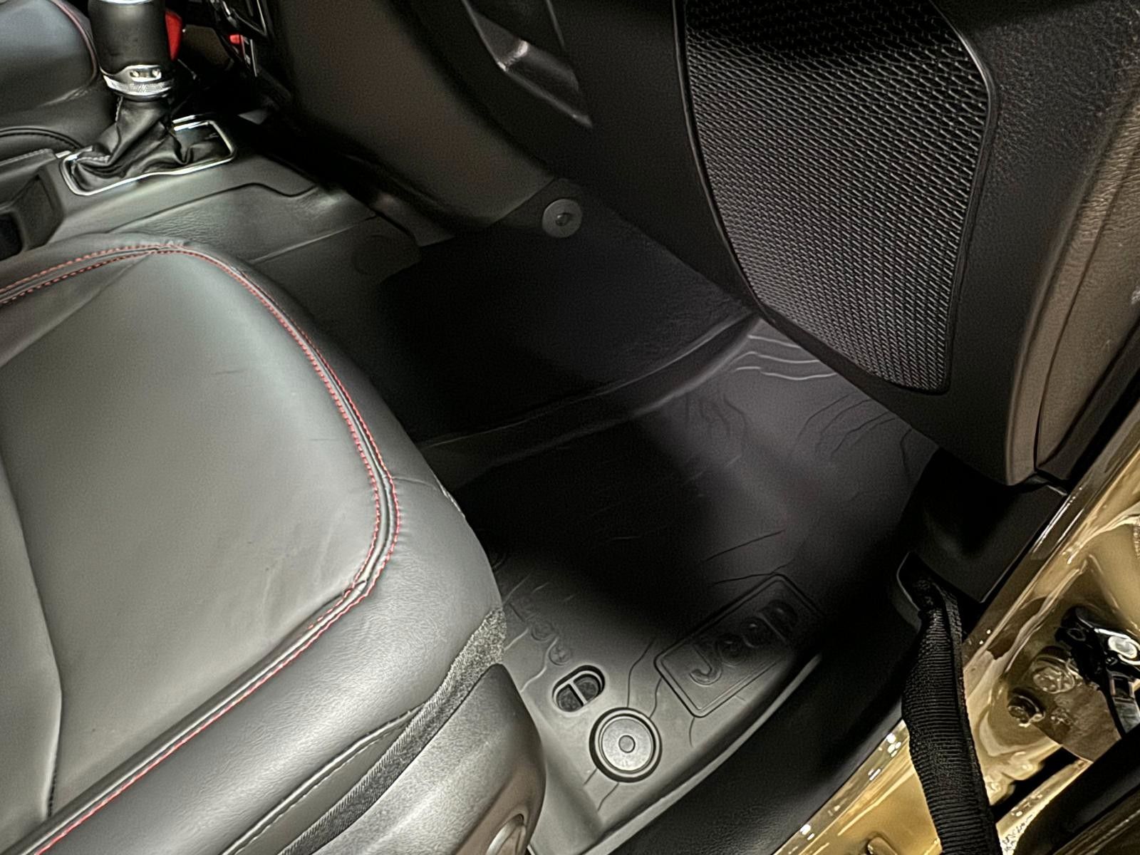 Fahrzeugabbildung Jeep RUBICON X 3.6L-V6-CAM-HARDTOP-35"