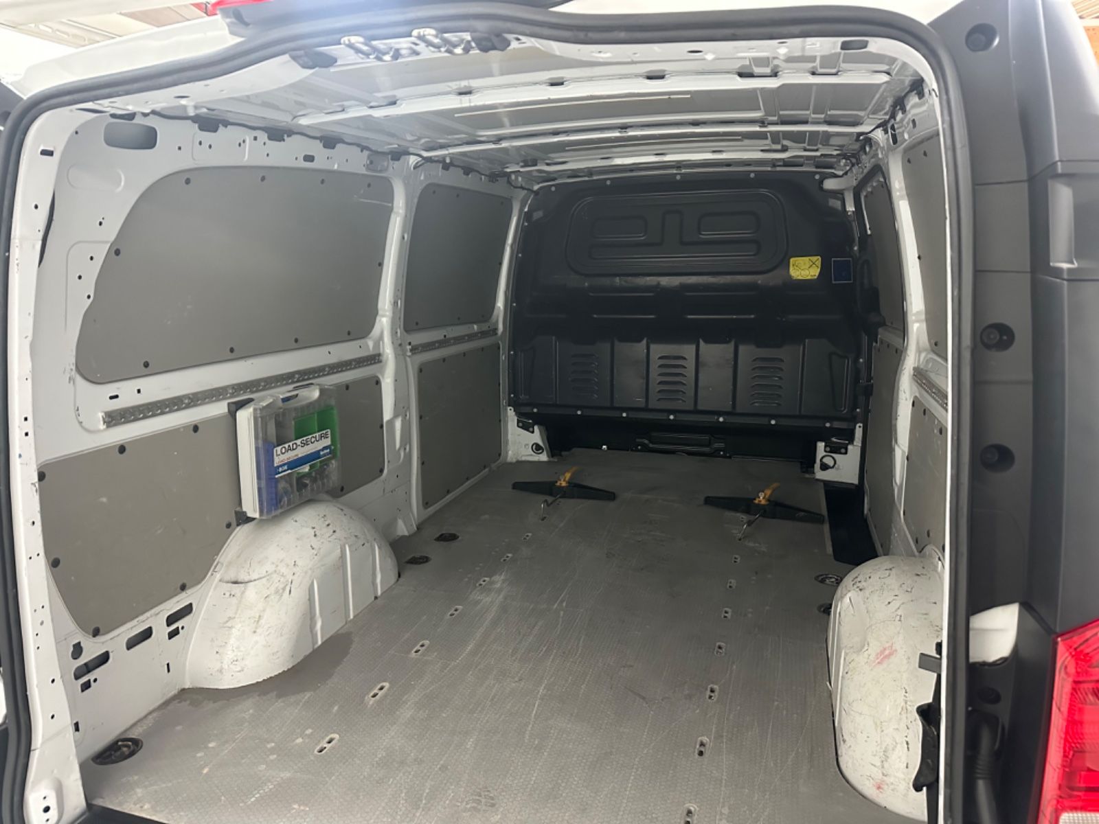 Fahrzeugabbildung Mercedes-Benz Vito Kasten 111 CDI FWD extralang*Navi*Tempomat*