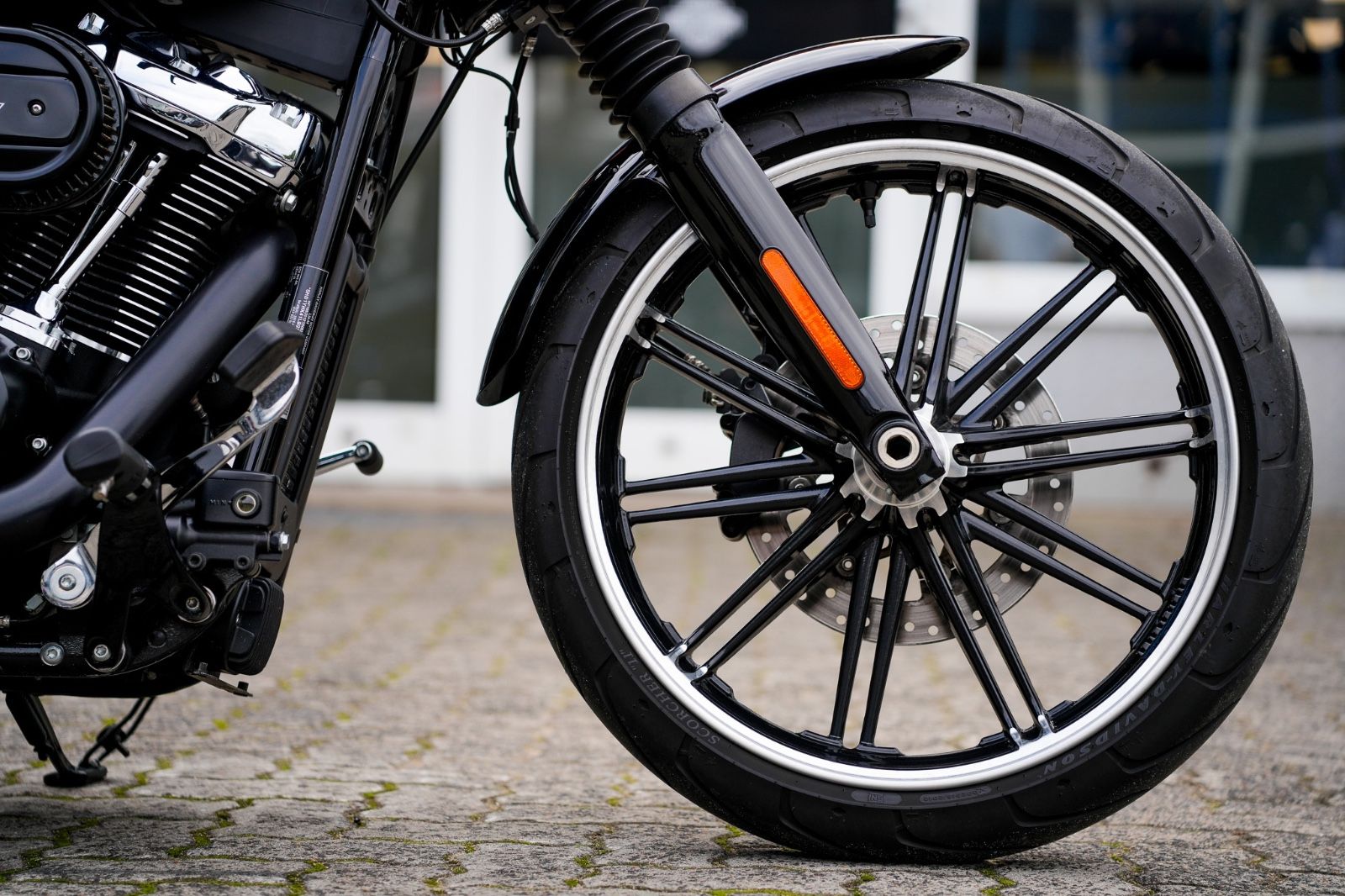 Fahrzeugabbildung Harley-Davidson FXBRS Breakout 114 cui - Miller - Black Black
