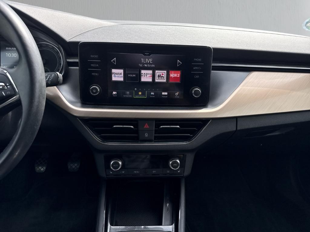 Skoda Kamiq 1.0 TSI Style AHK LED Klima SHZ PDC Tempo 