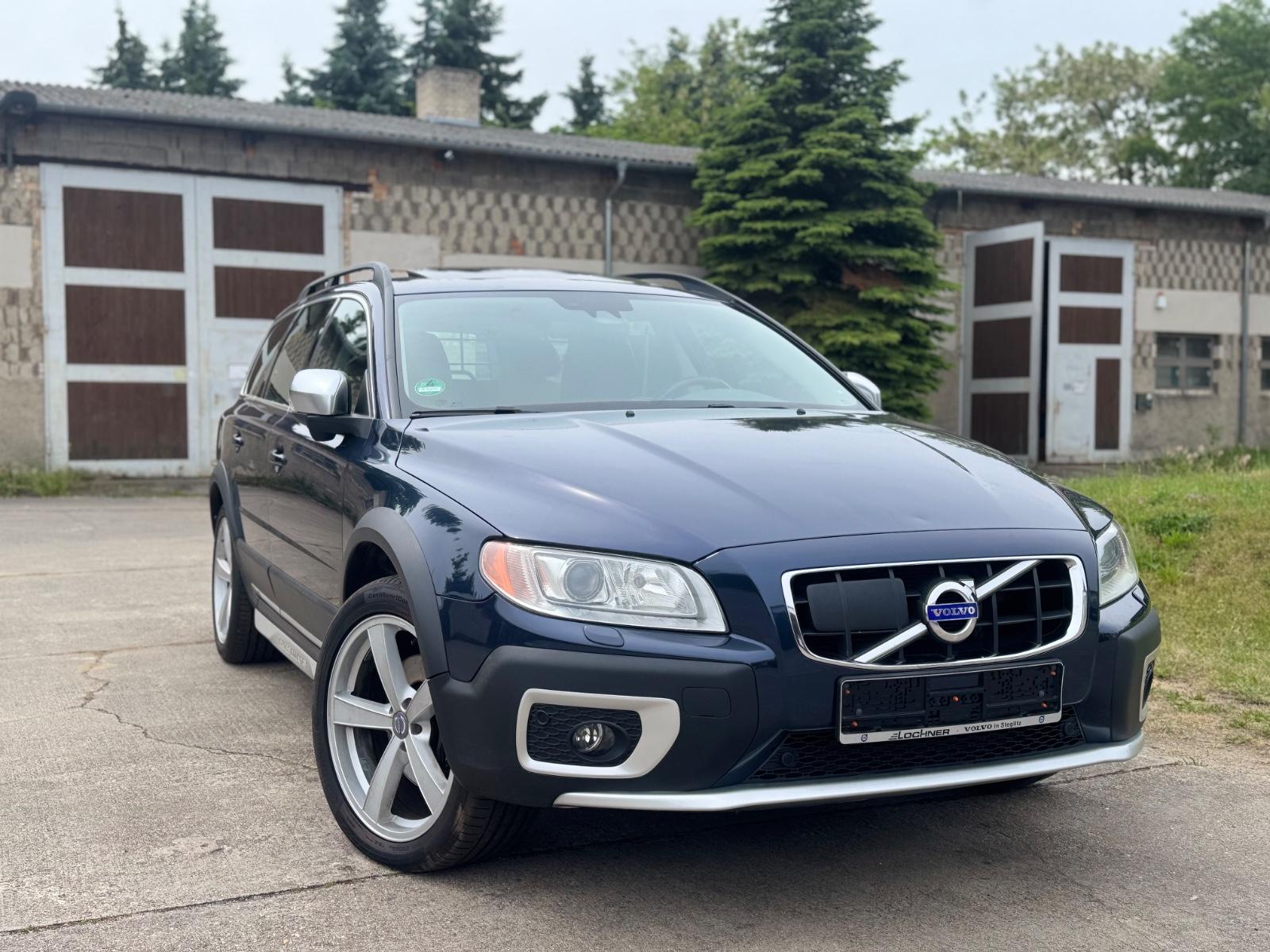 Volvo XC70  Cross Summum AWD 4X4 AHK TOP GEPFLEGT