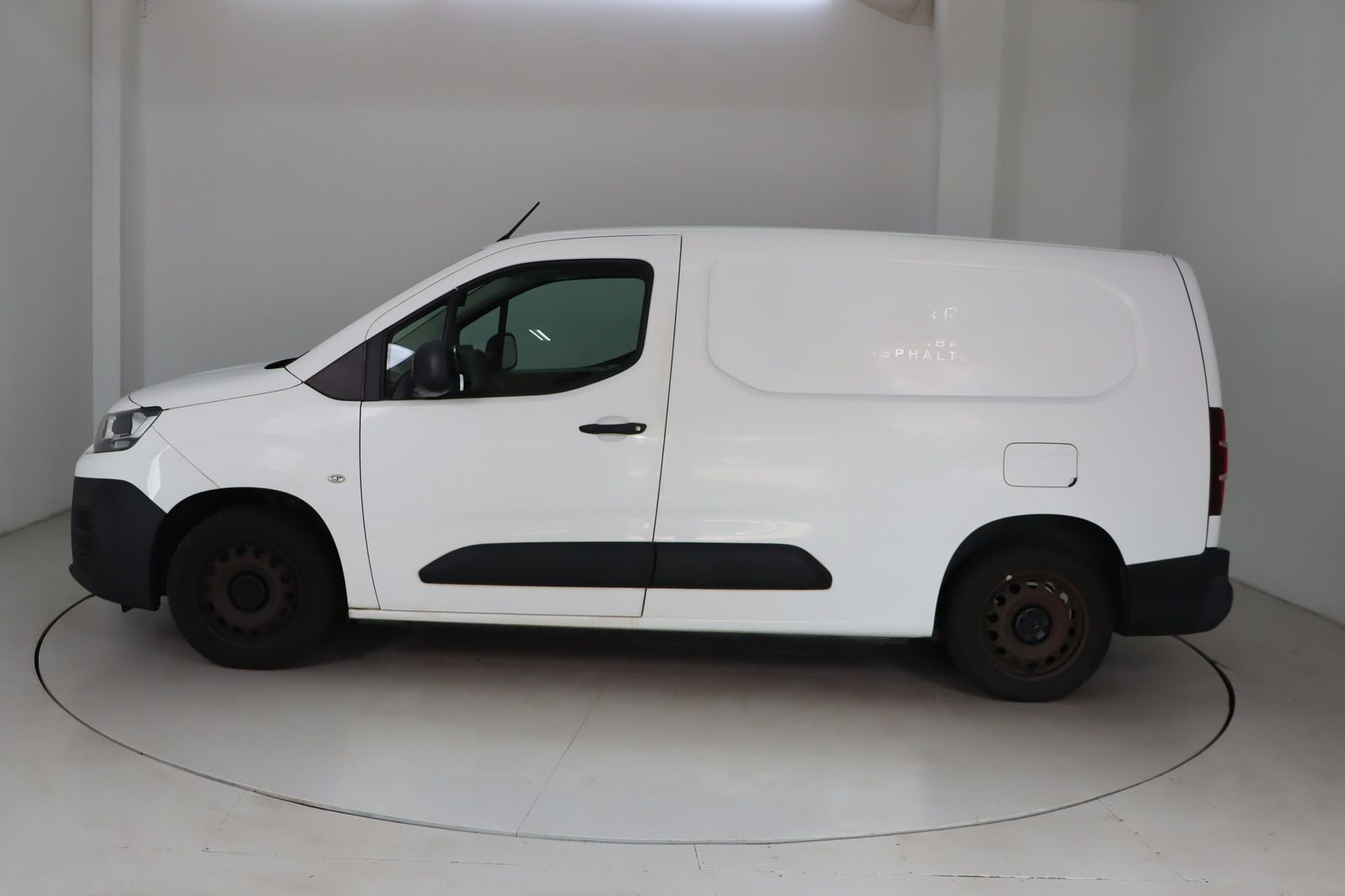 Fahrzeugabbildung Citroën Berlingo Kasten * Navi * Anhängerk. * Lang
