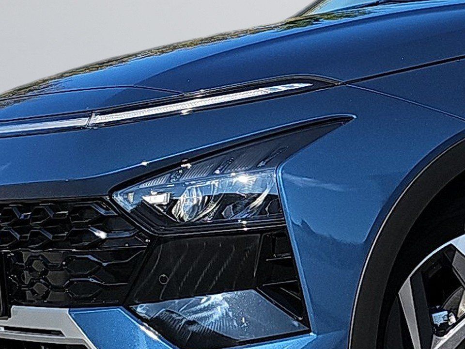 Fahrzeugabbildung Hyundai BAYON MY25 1.0T 6MT PRIME NAV+BOSE+KAMERA+PDC+QI