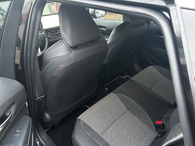 Corolla 1,8 Hybrid Business Edition*RFK*PDC*