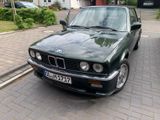 BMW 320i Cabriolet - BMW 320 aus 1988 mit Benzin-Antrieb: Cabrio, 320i