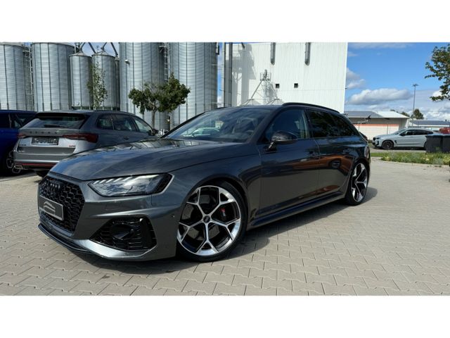 Audi RS4 competition plus Pano Navi B&O Head-up