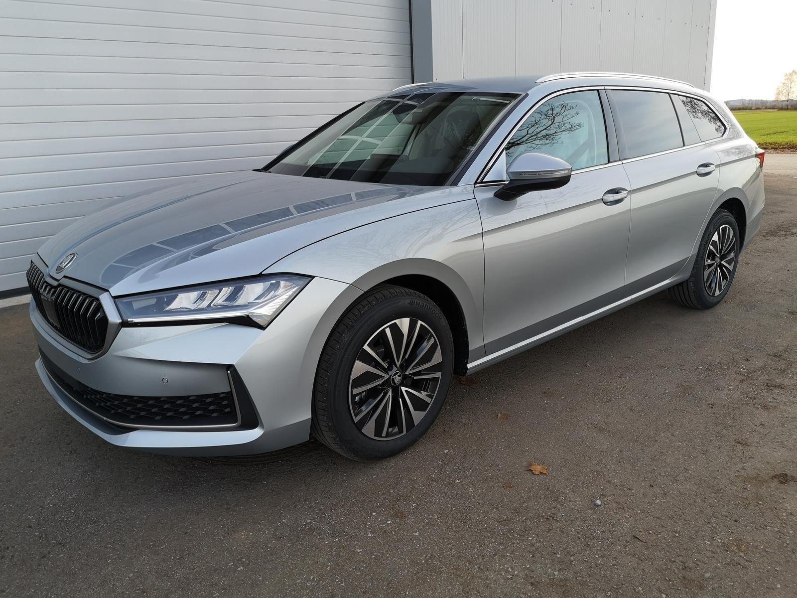 Skoda Superb 2.0 TDI DSG 4x4 Selection AHK 360 Head Up