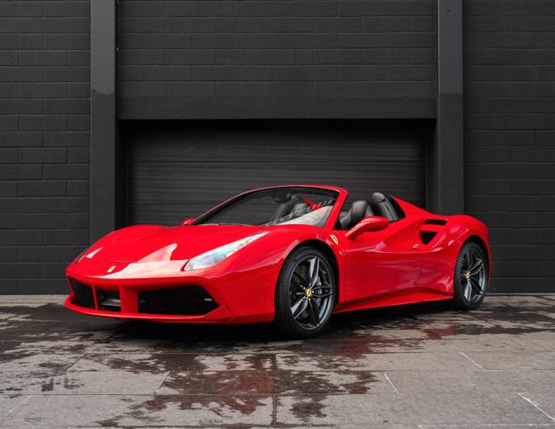 Ferrari 488 Spider DCT