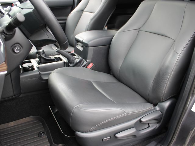Land Cruiser 2,8 3-t. AHK*Leder*wenig Kilometer