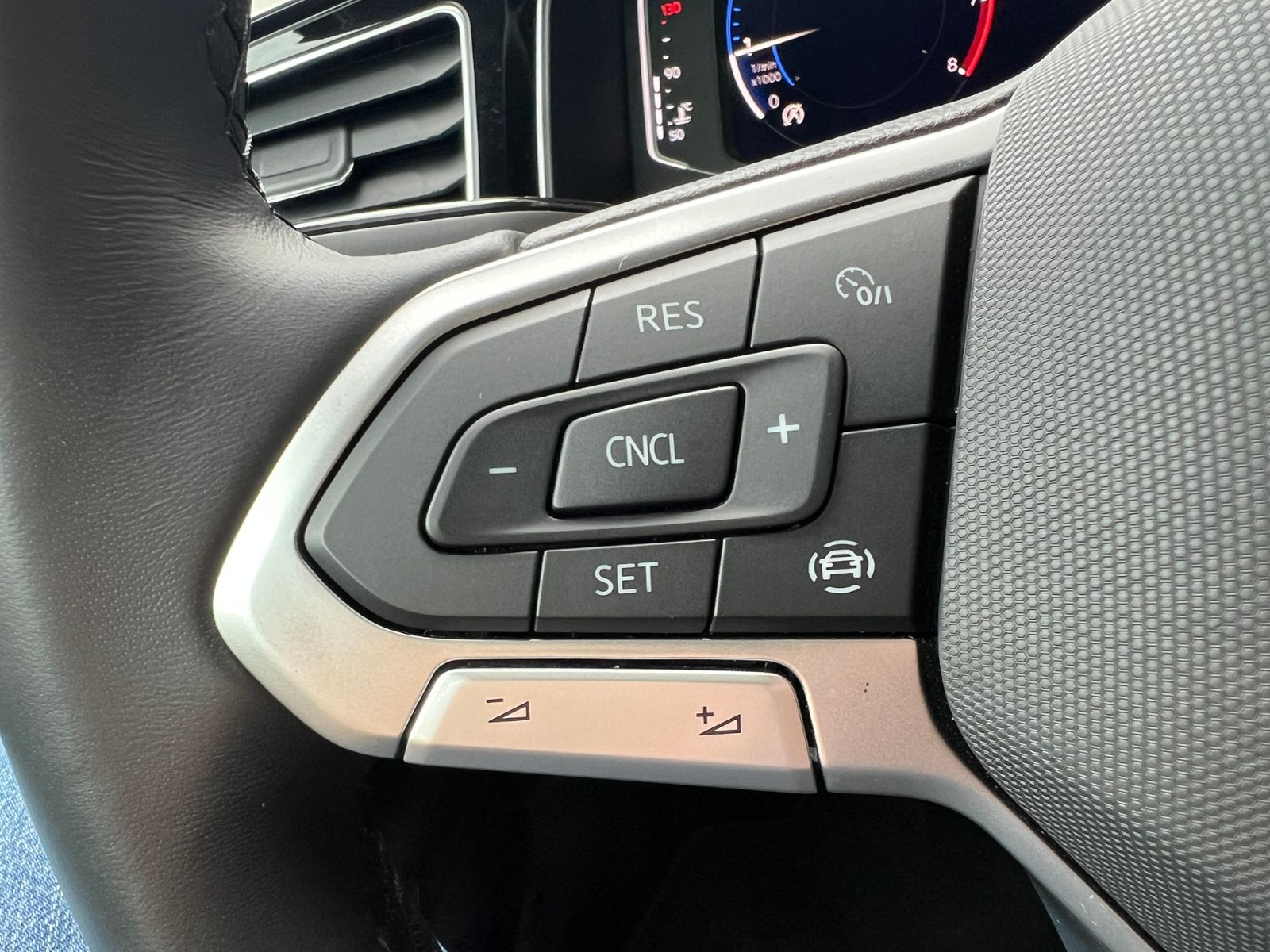 Fahrzeugabbildung Volkswagen Taigo Move 1,0 l TSI *AHK, IQ.Light, Navi, Kamer