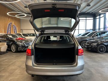 Volkswagen Passat Variant Trendline *2. Hand*Klima*SHZ*MP3*