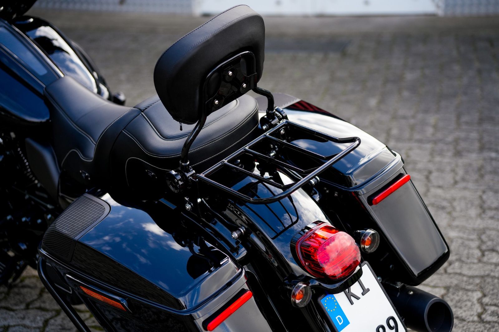 Fahrzeugabbildung Harley-Davidson FLHXST STREET GLIDE ST 117 - Kesstech - Rockford