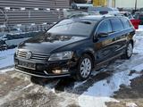 Volkswagen Passat Variant Highline BlueMotion Automatik - gebrauchte VW Passat Variant aus dem Jahr 2013