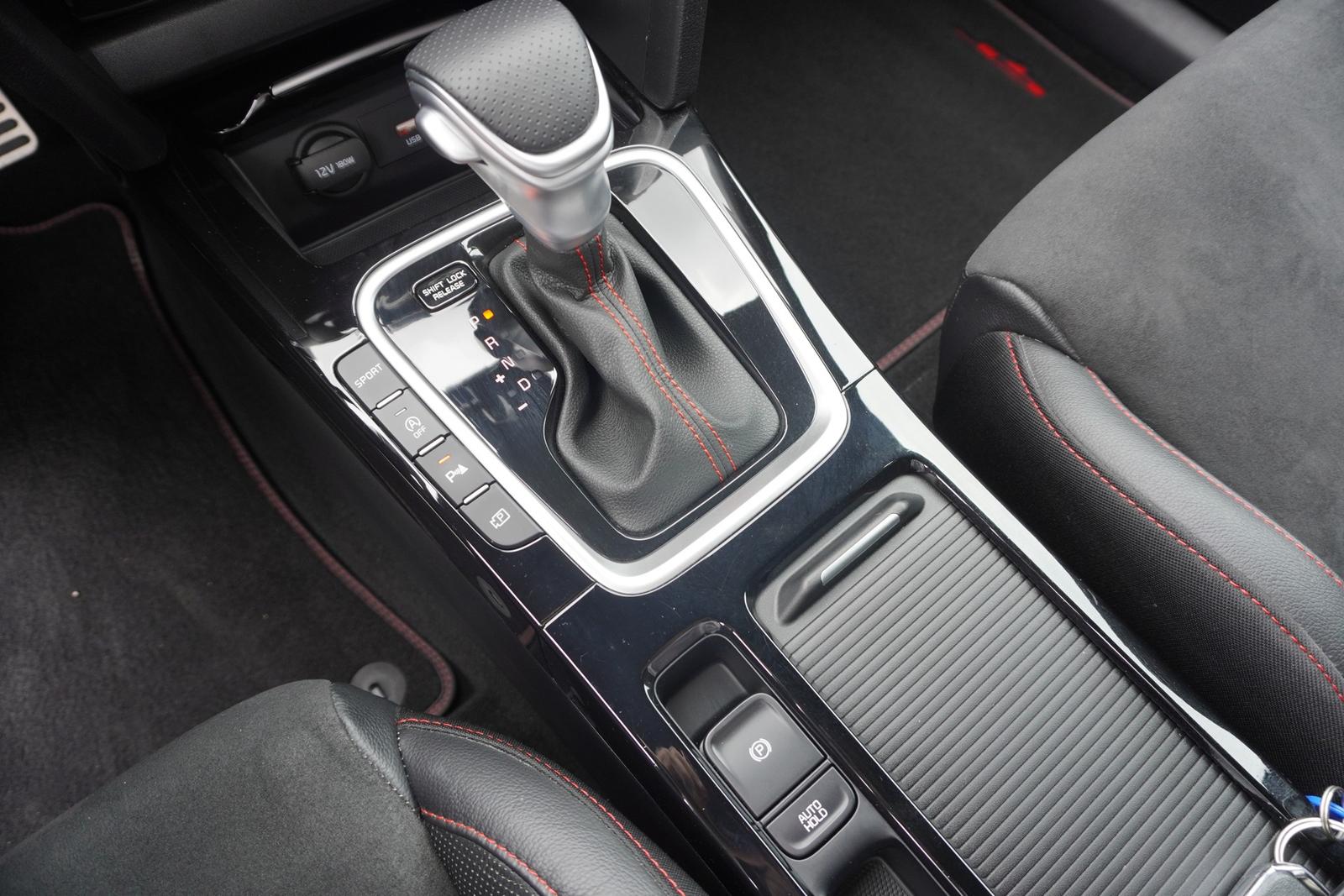Kia ProCeed GT 1.6 T-GDI Pano LED Navi ACC Kamera