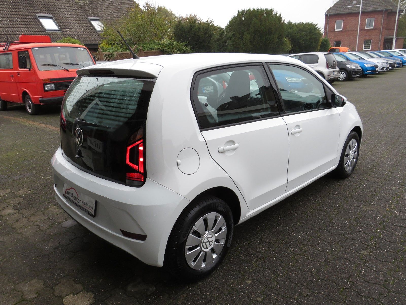 Fahrzeugabbildung Volkswagen up! 4T KLIMA MAPS&MORE CITY-NORBREMS DAB 1.H