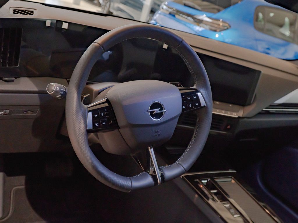 Opel Astra - Bild 10