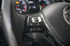 Fahrzeugabbildung Volkswagen Golf VII Lim. 1.5 TSI HIGHLINE DSG NAVI/LED/ACC