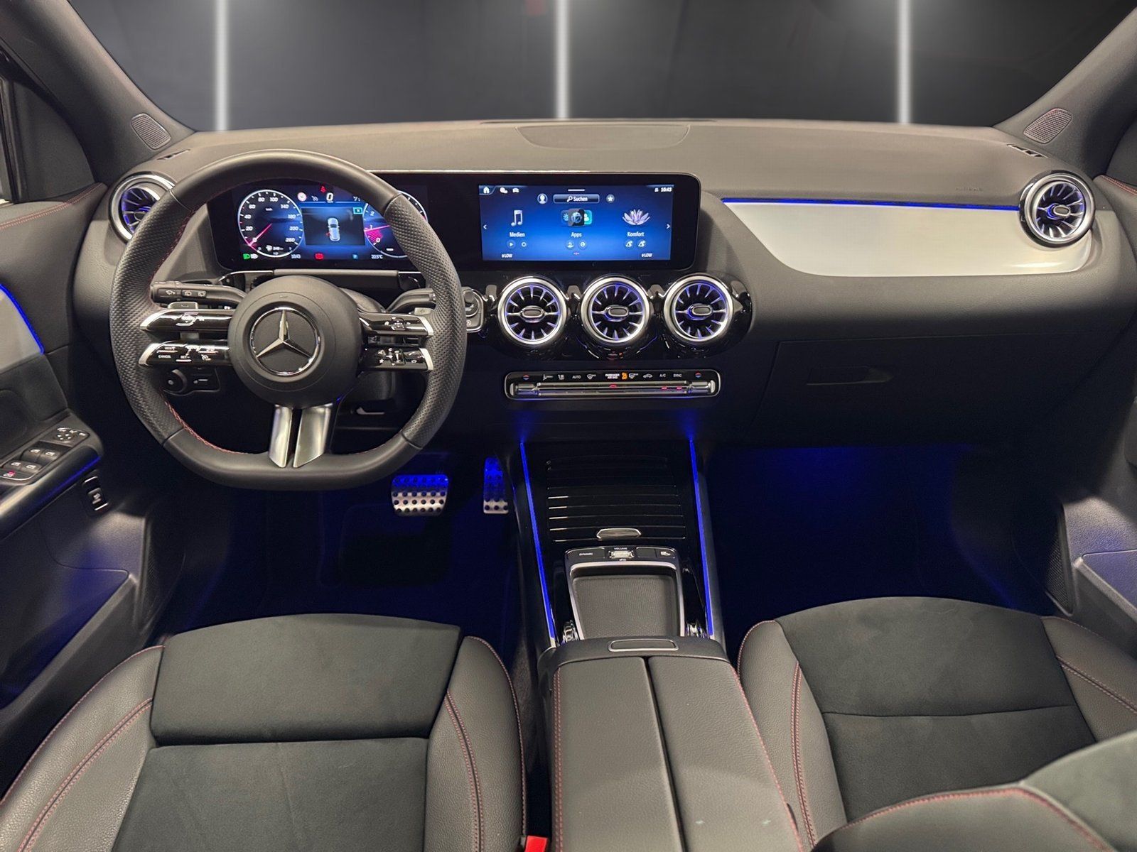 Fahrzeugabbildung Mercedes-Benz GLA 200 AMG*Panorama*Multibeam*Kamera*EasyPack*