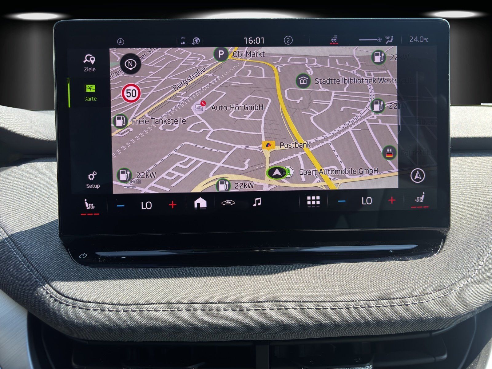 Fahrzeugabbildung SKODA Enyaq 60 Loft/Convenience PLUS