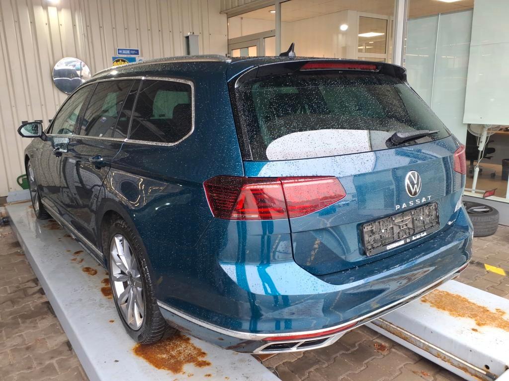Volkswagen Passat 2.0TDI 4M R-Line/PANO/AHK/360°/ACC/SH/NAV