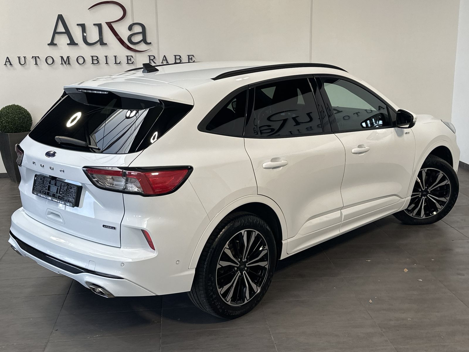 Fahrzeugabbildung Ford Kuga Plug-In Hybrid ST-Line NAV+LED+AHK+19ZO+PP