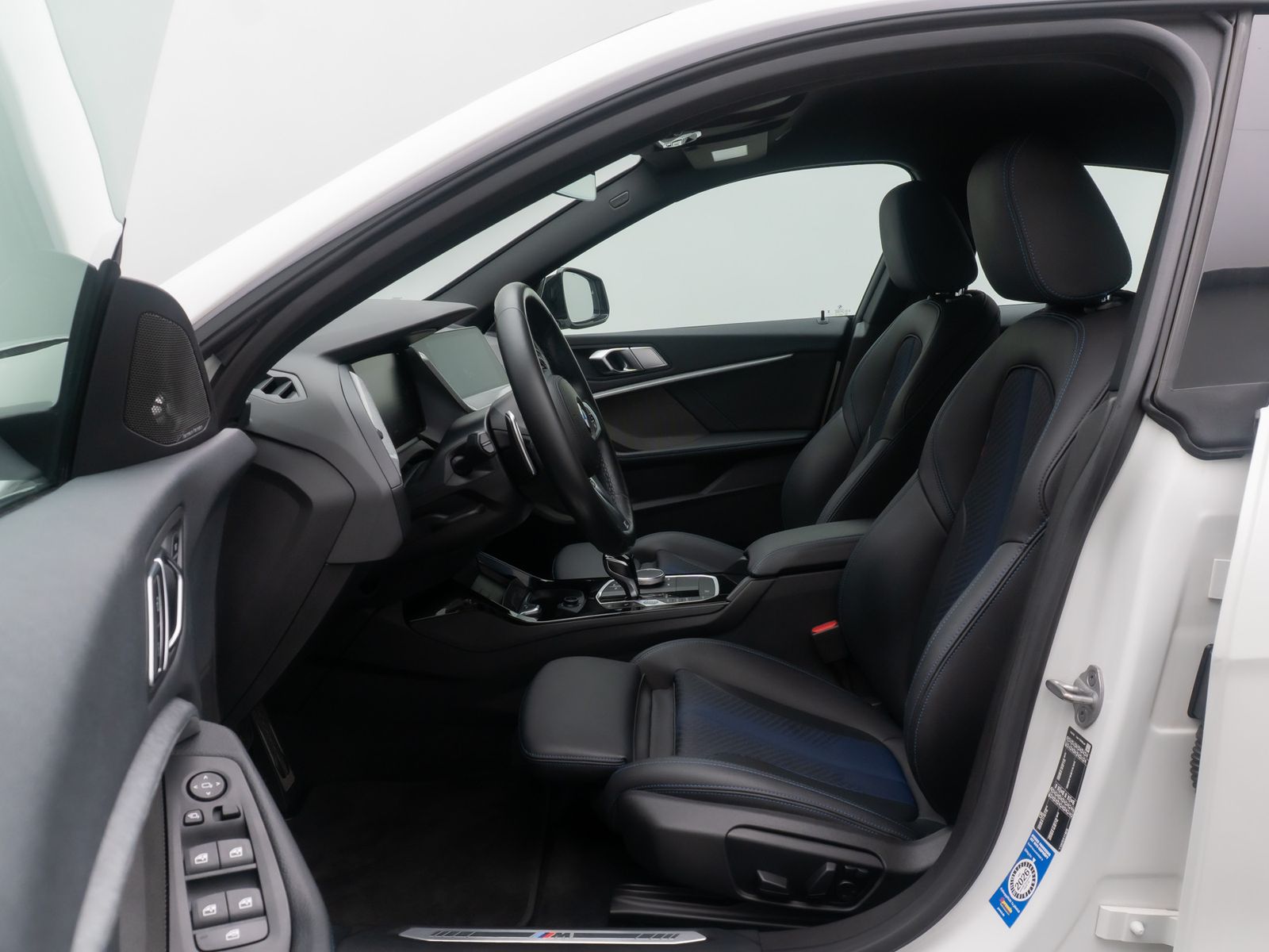 Fahrzeugabbildung BMW 220d Gran Coup&eacute; M Sport HUD H/K DAB Komfort 18Zl