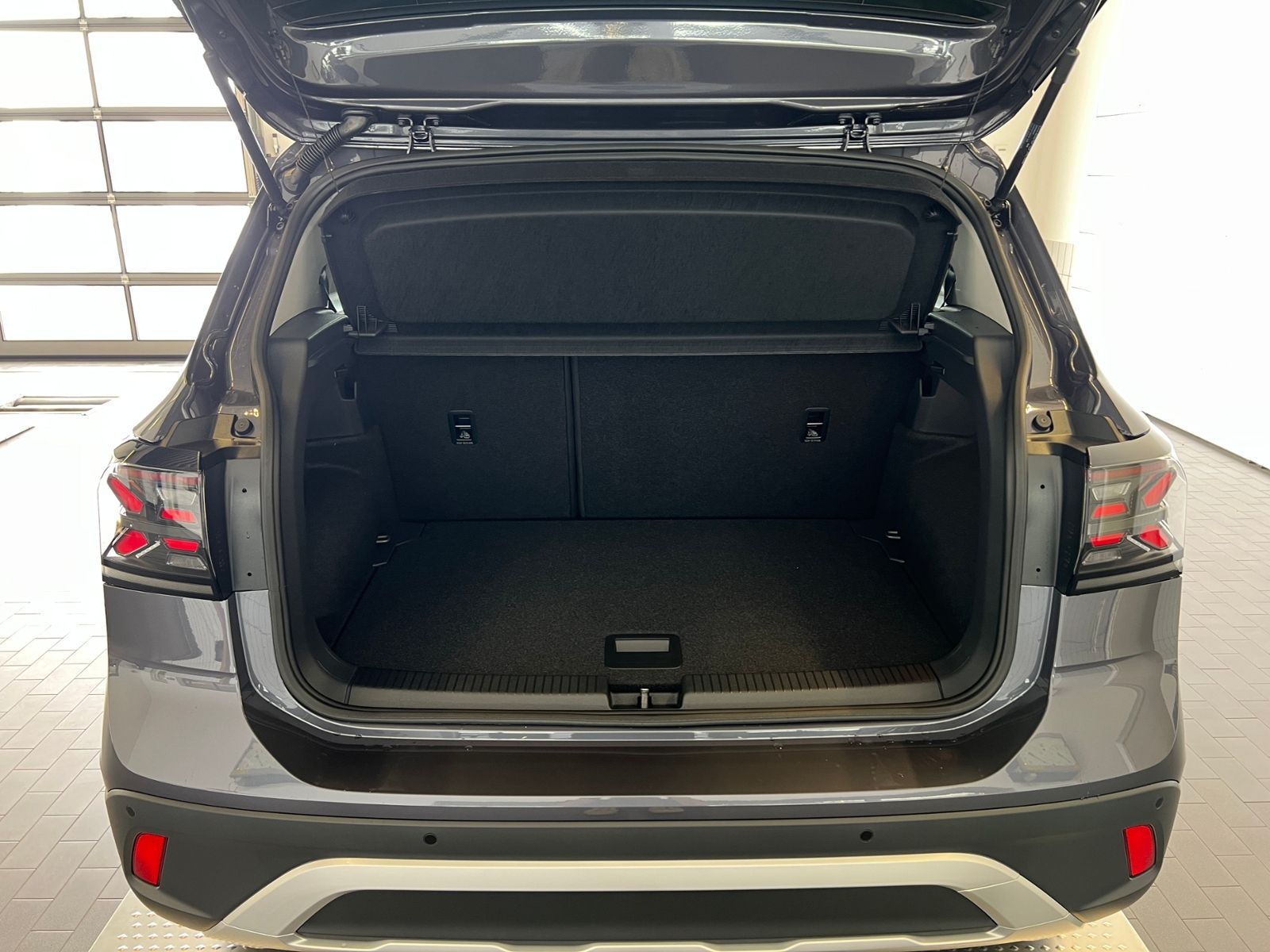 Fahrzeugabbildung Volkswagen T-Cross Life 1.0 TSI DSG *AHK,IQ-Light,ACC,Kamer